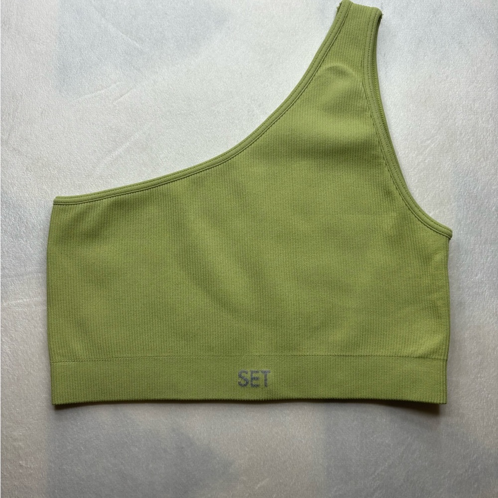 set active green shoulder sports bra